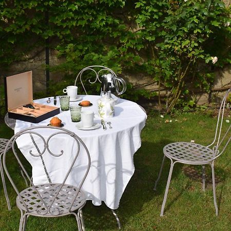 Au N°1 Bed & Breakfast Bourges Bagian luar foto