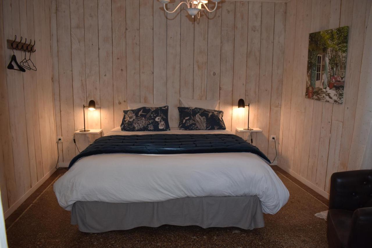 Au N°1 Bed & Breakfast Bourges Bagian luar foto